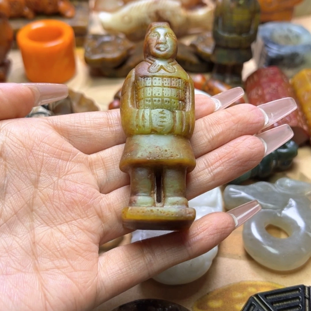 【闪购商品】蛇纹石玉颈饰未镶嵌