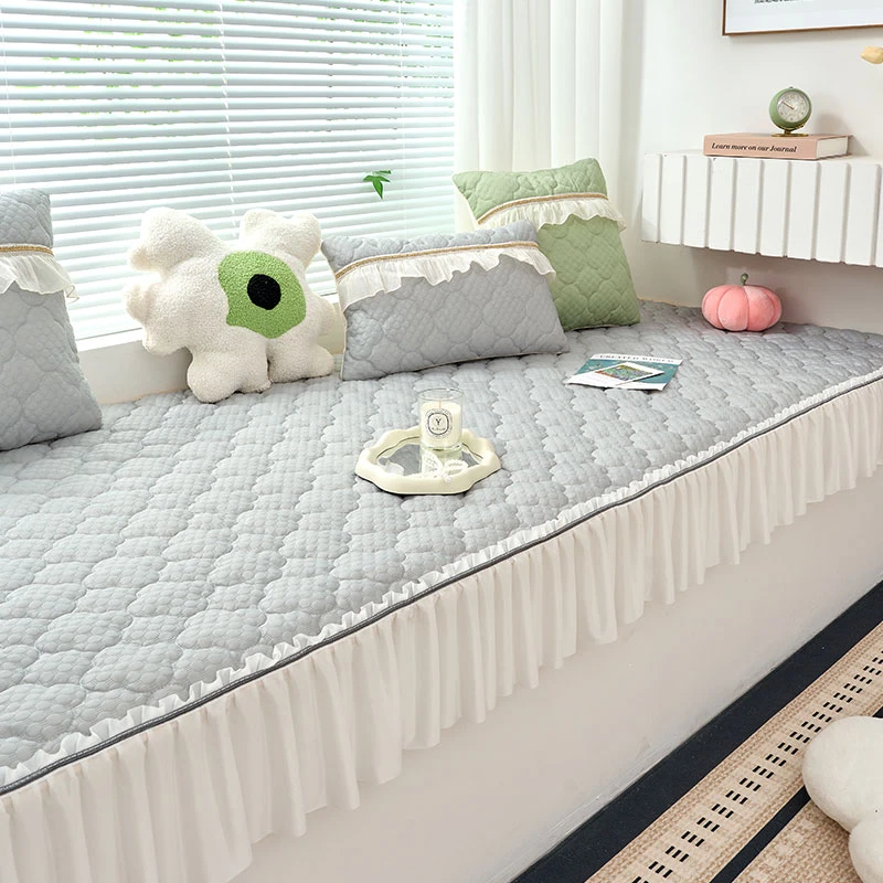 2025新款飘窗垫四季通用防滑凉感丝榻榻米阳台垫子卧室机洗可定制