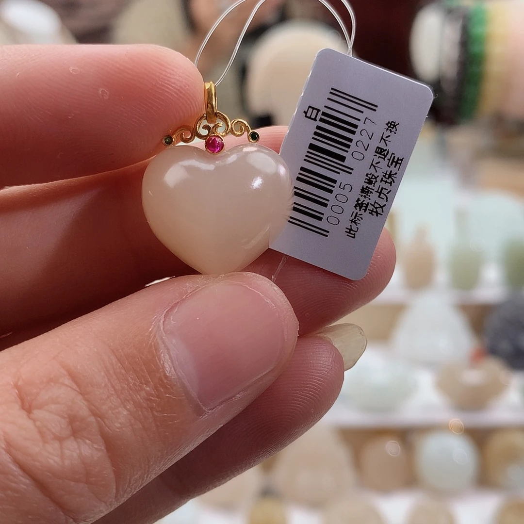 和田玉颈饰未镶嵌阳****脸