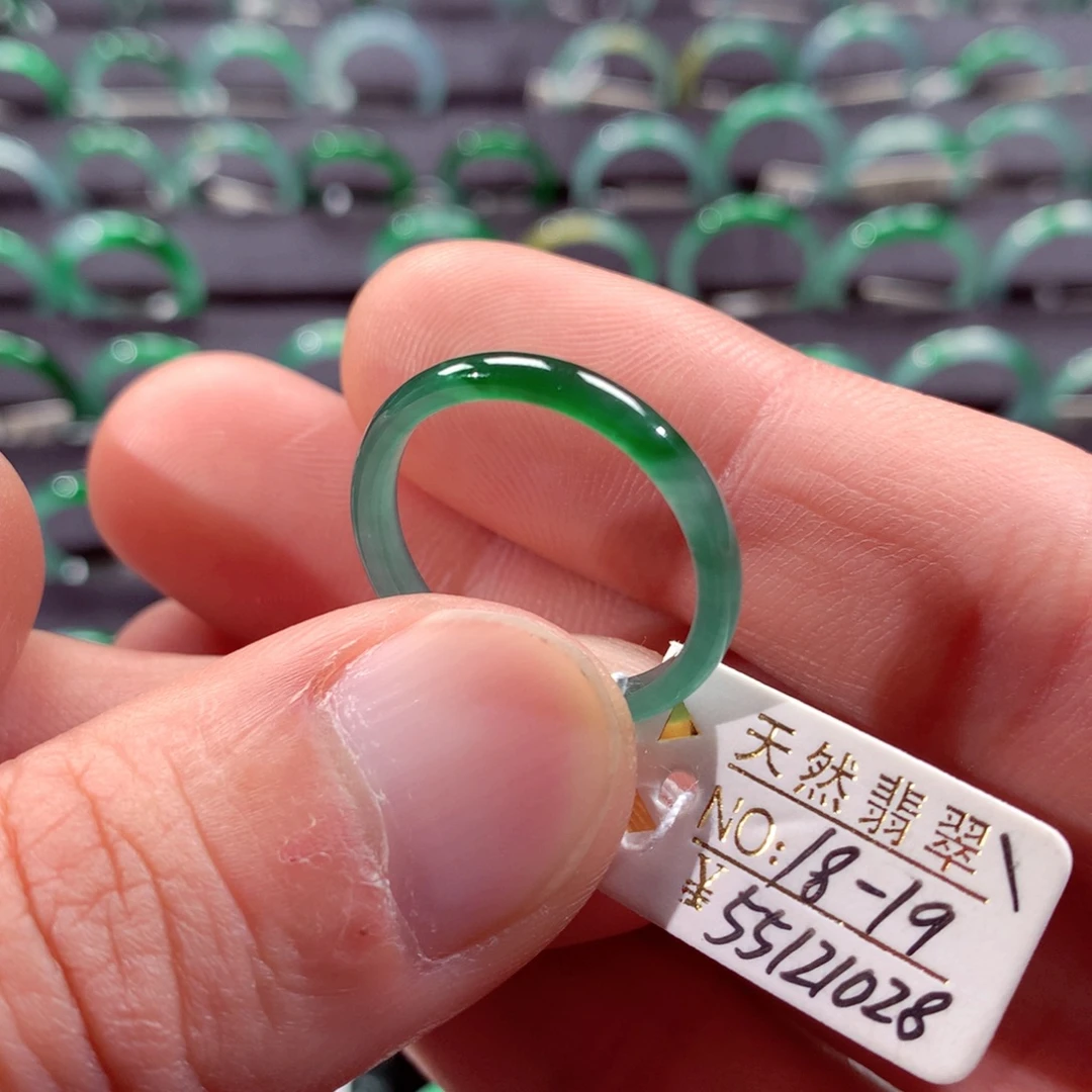 翡翠未镶嵌戒指翡翠戒指