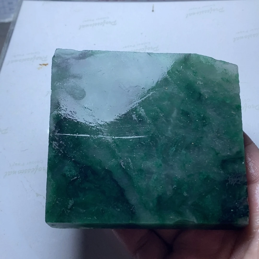 小***辣定制石英质玉（非洲翠）