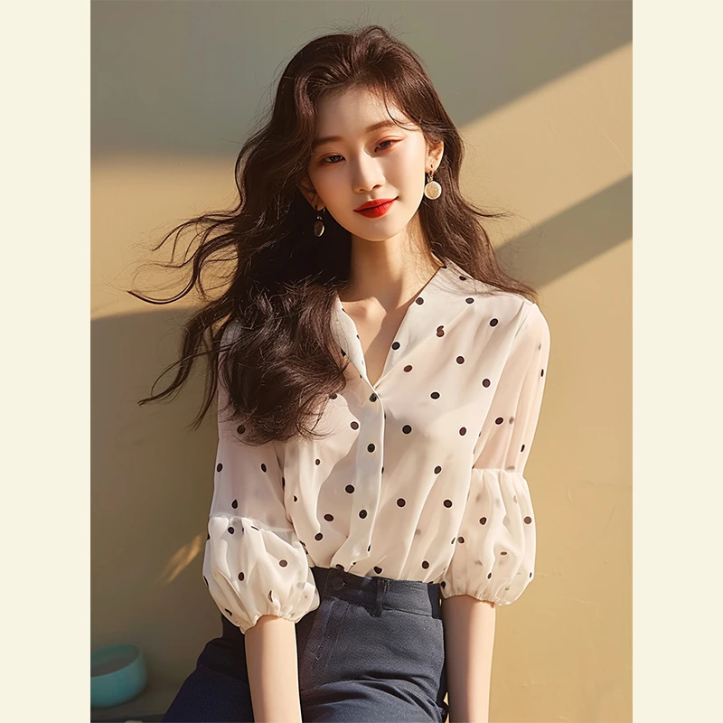 波点雪纺衬衫女夏季时尚洋气薄款复古衬衣设计感小众上衣宽松小衫