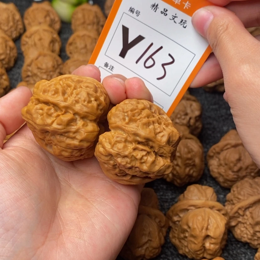 【闪购商品】把件桃核40四开蛙蛙