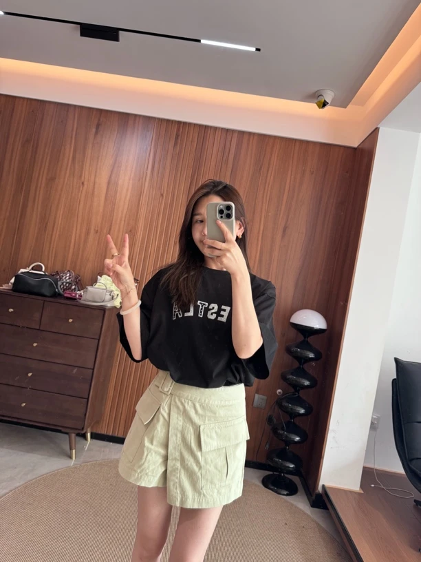 好久不见杏色短裤裙