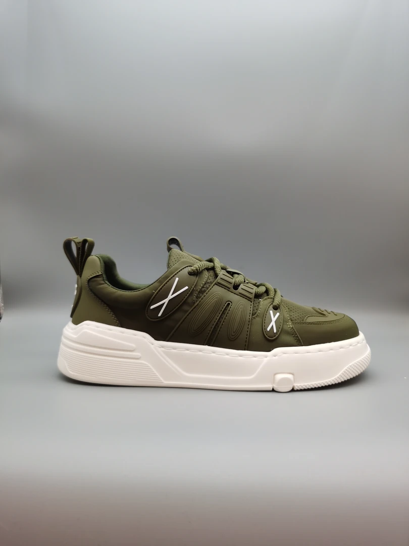 0100男士夏季韩版低帮透气休闲时尚百搭舒适鞋子潮流潮鞋