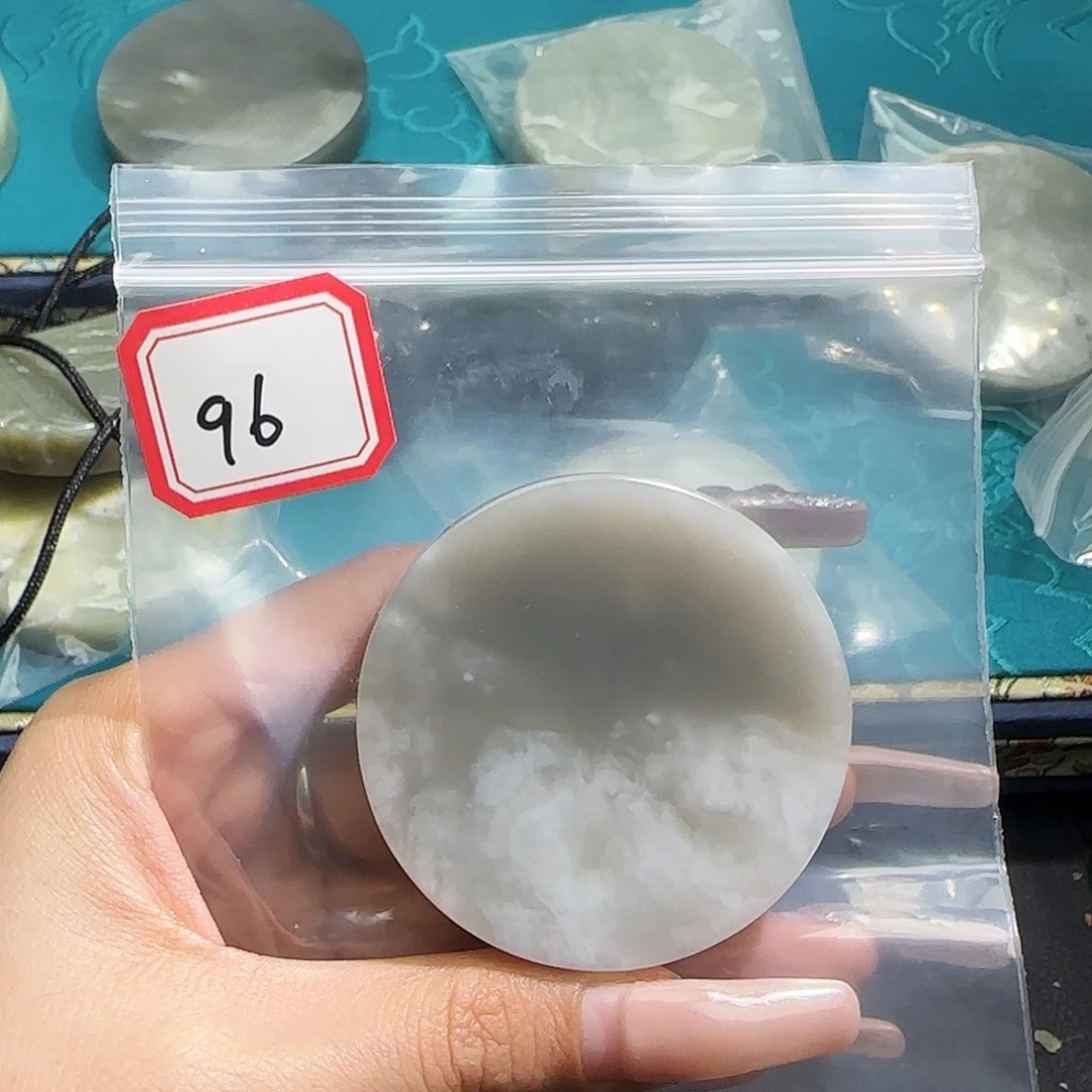 和田玉未镶嵌珠宝半成品