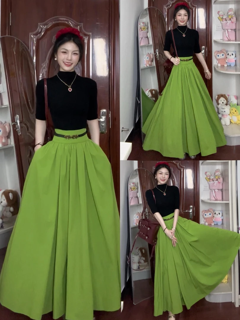 2025早秋新款韩系松弛感穿搭高龄黑色长袖上衣绿色半身裙两件套女