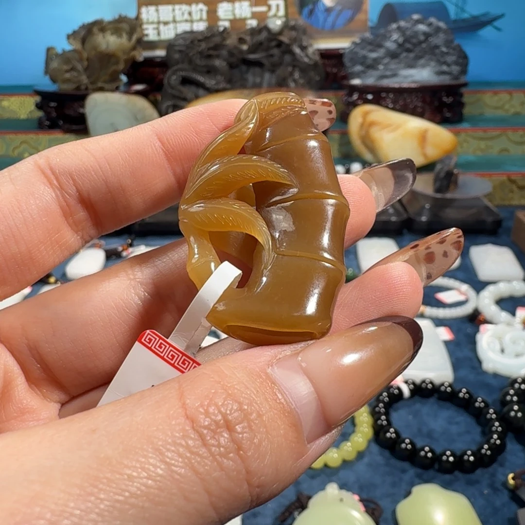 和田玉未镶嵌吊坠(不含链)