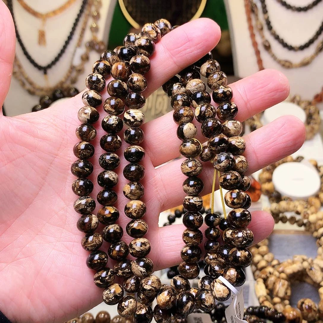 未镶嵌琥珀裸石折*人