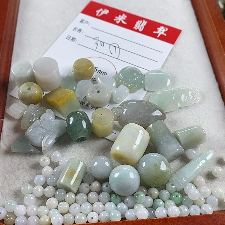 翡翠颈饰未镶嵌翡翠7