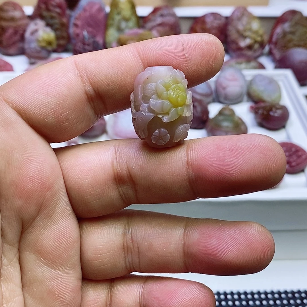 玛瑙/玉髓盐源玛瑙未镶嵌