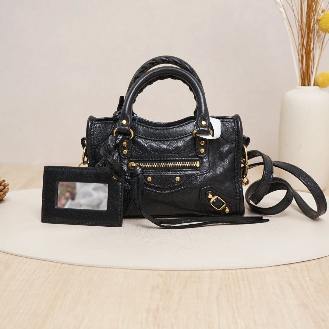 95新 Balenciaga/巴黎世家 机车包nano黑金油蜡皮/DS036384