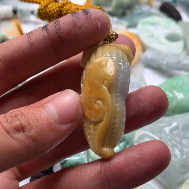 颈饰未镶嵌翡翠保真天然a货翡翠