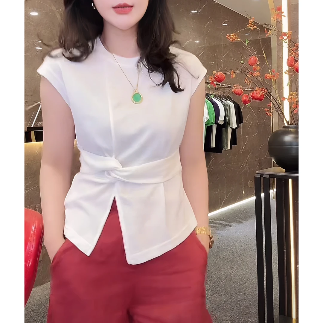 2025年夏季新款设计感圆领扭结腰开叉显瘦气质时尚百搭上衣女ins