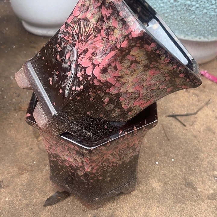 红陶彩六方口径18高度16