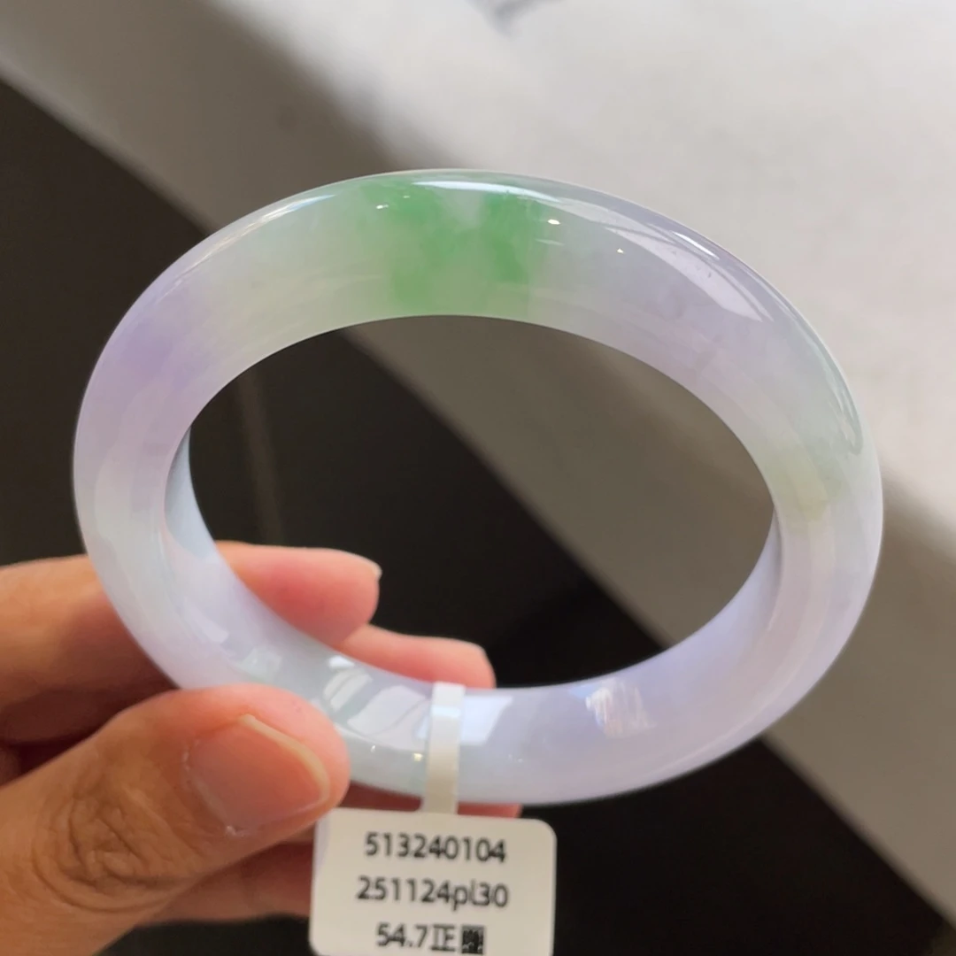 翡翠未镶嵌手镯春带彩手镯（上新）