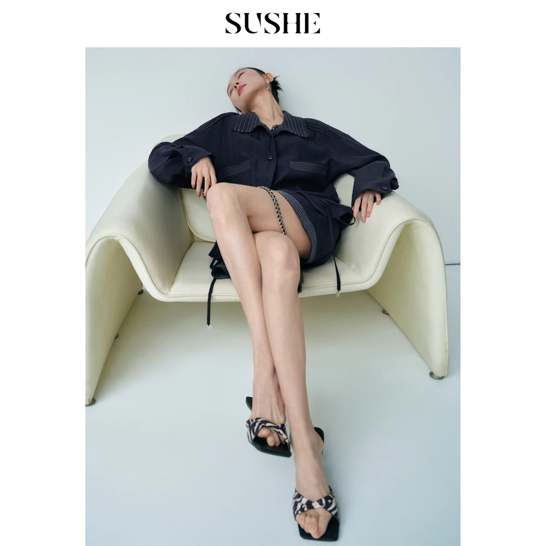 束皙SUSHE青鸢撞色百搭薄款收腰上衣夏季外穿高腰白色短裤套装女