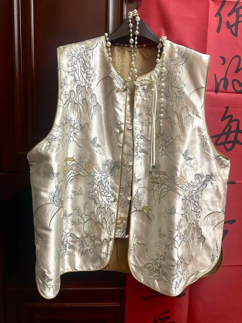 春款新中式马甲女高级感刺绣轻国风无袖背心外穿高端重工坎肩马甲