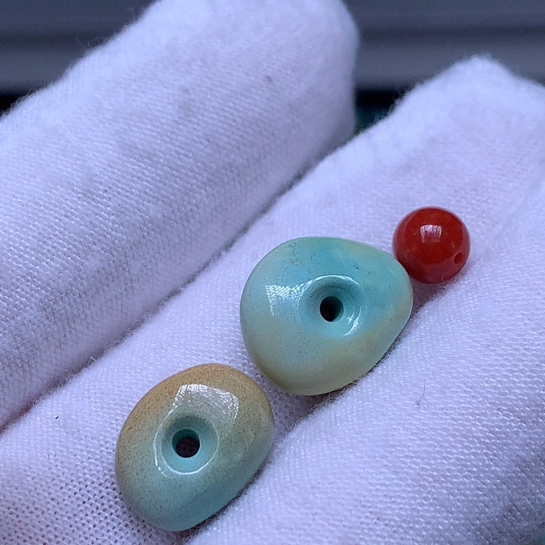 南红玛瑙未镶嵌珠宝奇石