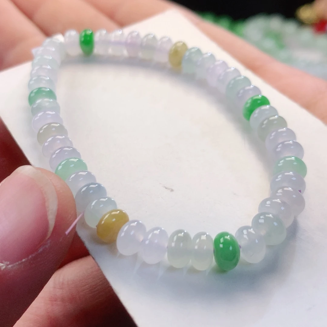 翡翠手链未镶嵌046卡5.8