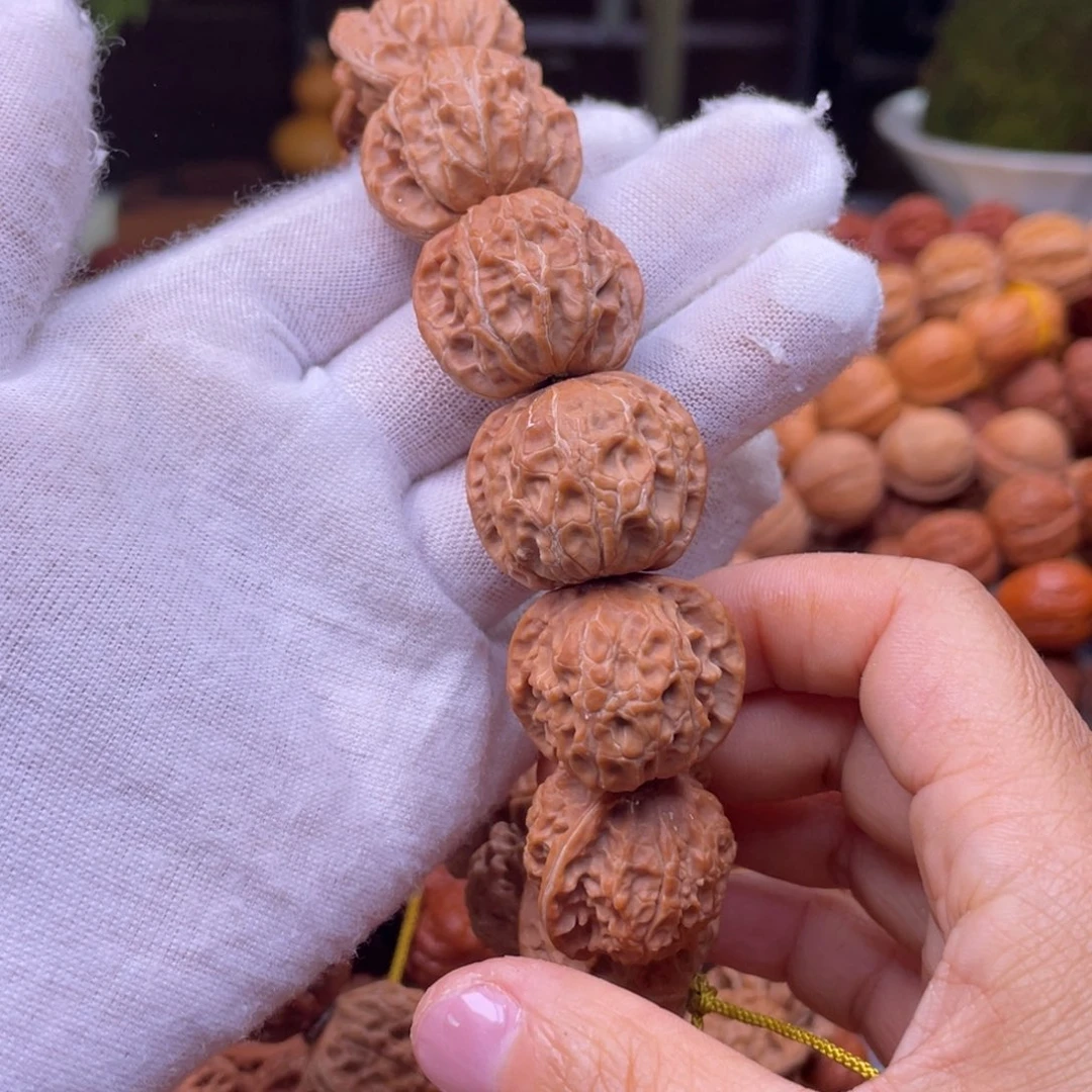 老***翁文玩核桃吊坠核桃