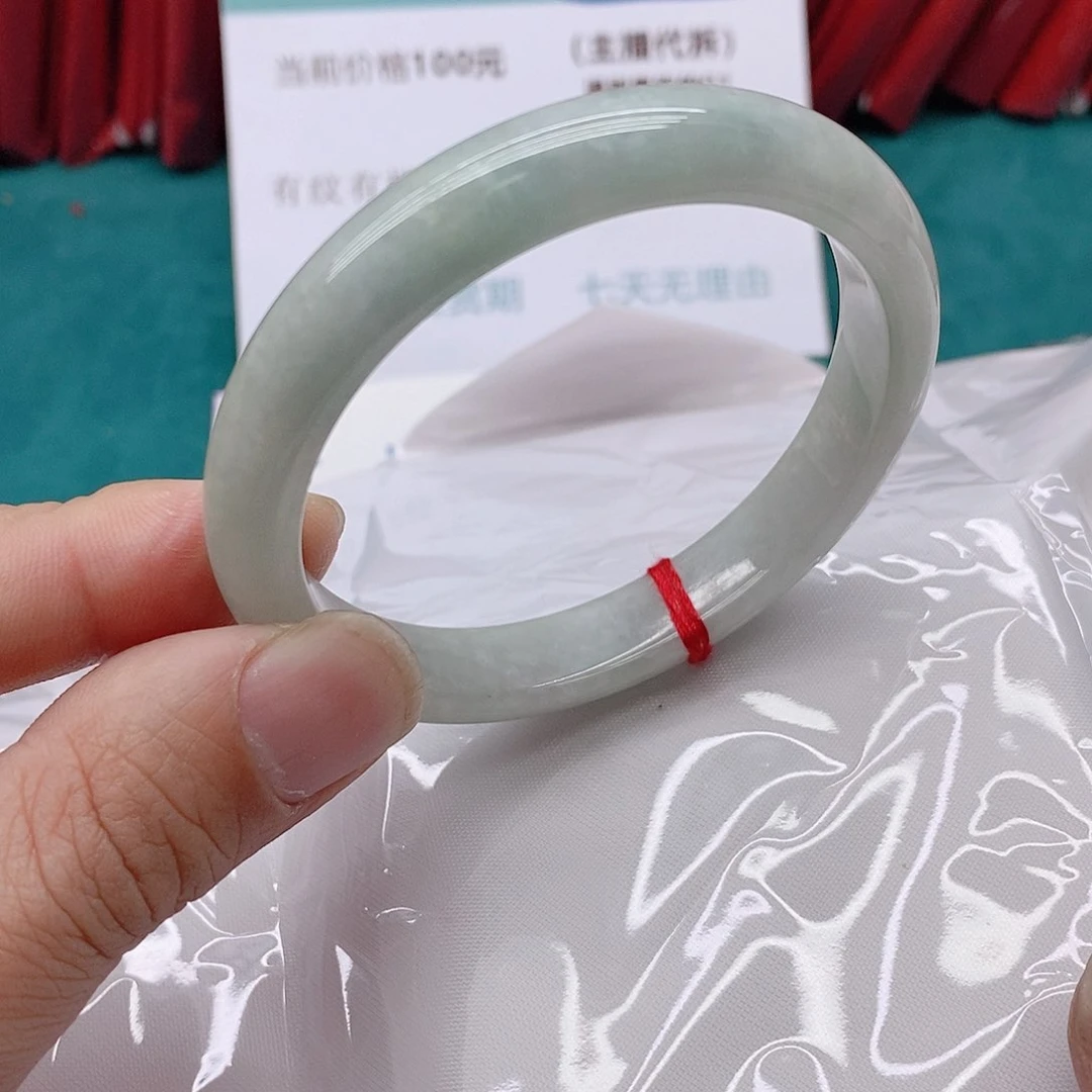 翡翠手镯未镶嵌彼****6999999999