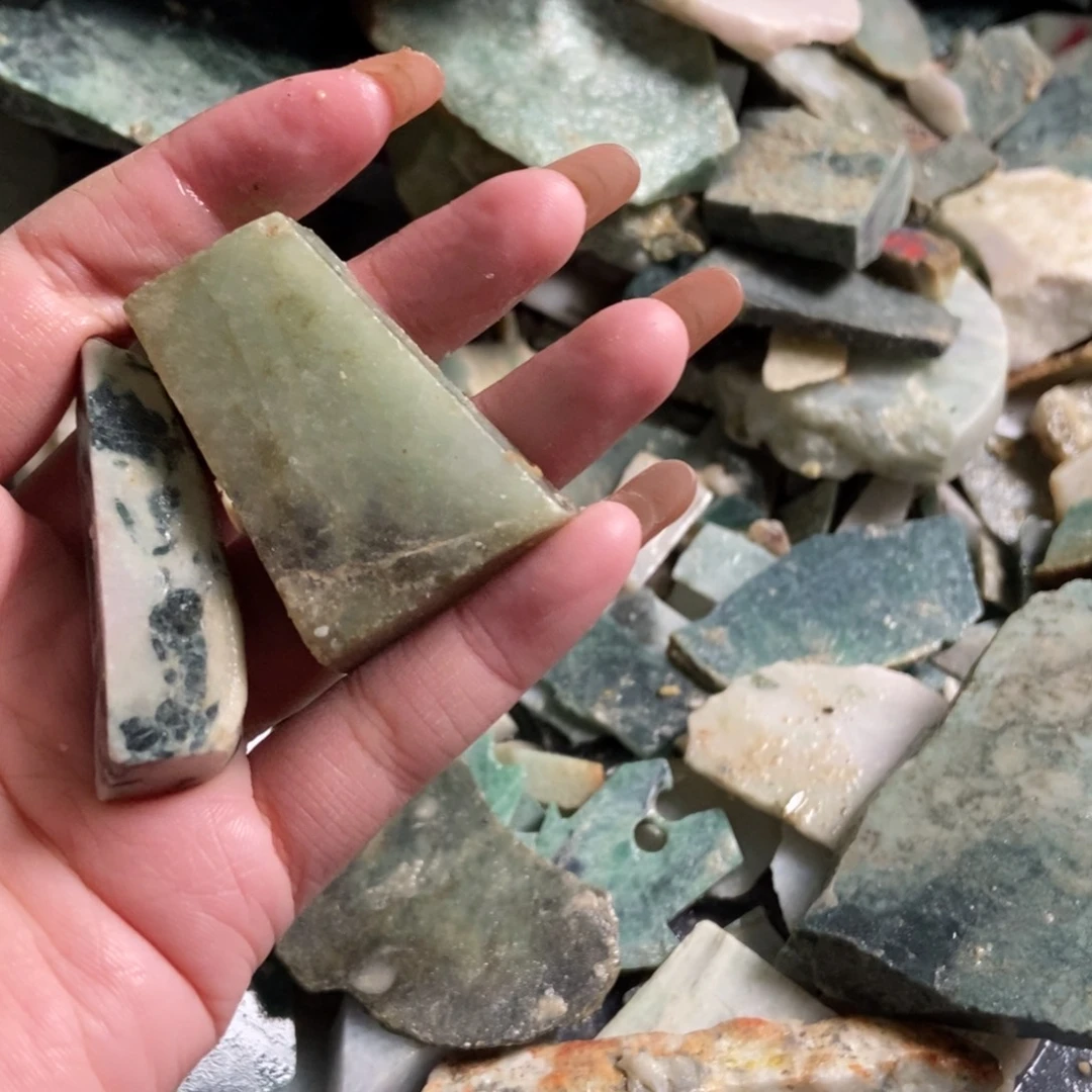 翡翠未镶嵌挂件天然翡翠