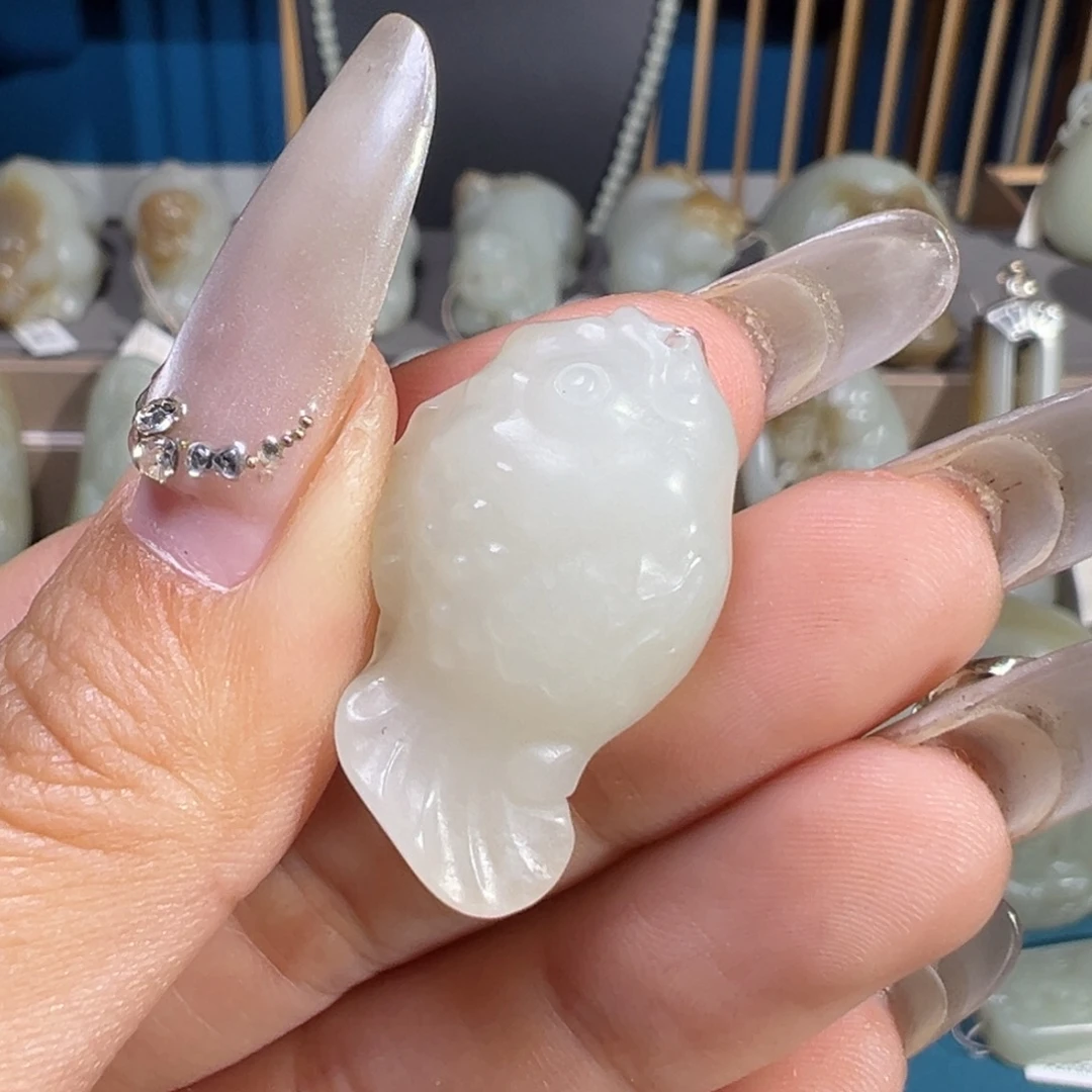 和田玉（糖玉）未镶嵌颈饰