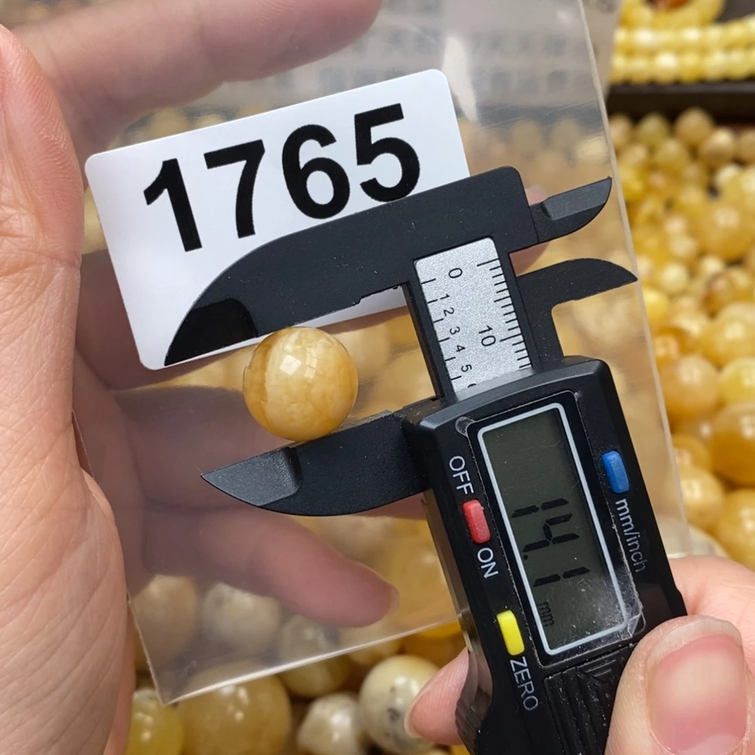 蜜蜡珠宝奇石未镶嵌