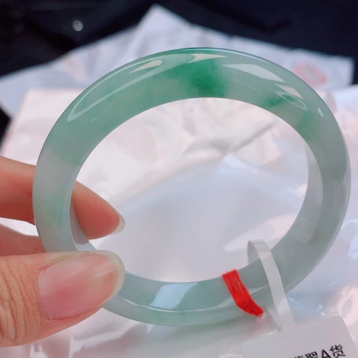 翡翠未镶嵌手镯56圈