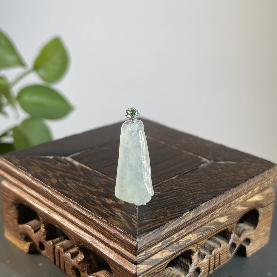 JTA15-54 天然缅甸A货翡翠 18K扣头节节高升