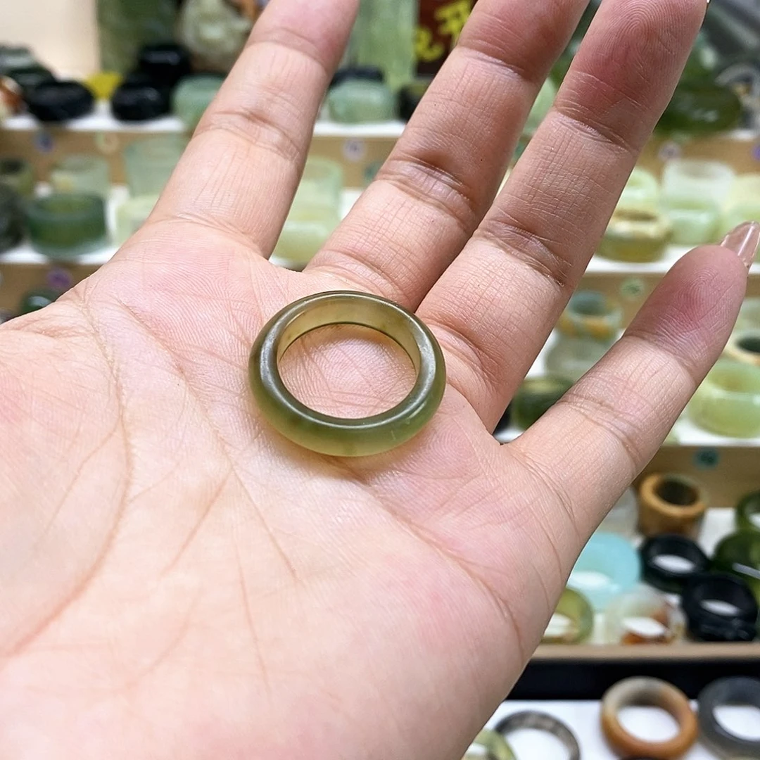 岫玉天然玉石未镶嵌孙*圣