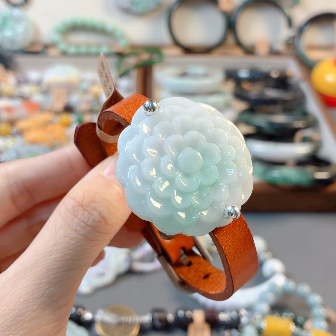 翡翠未镶嵌颈饰福利