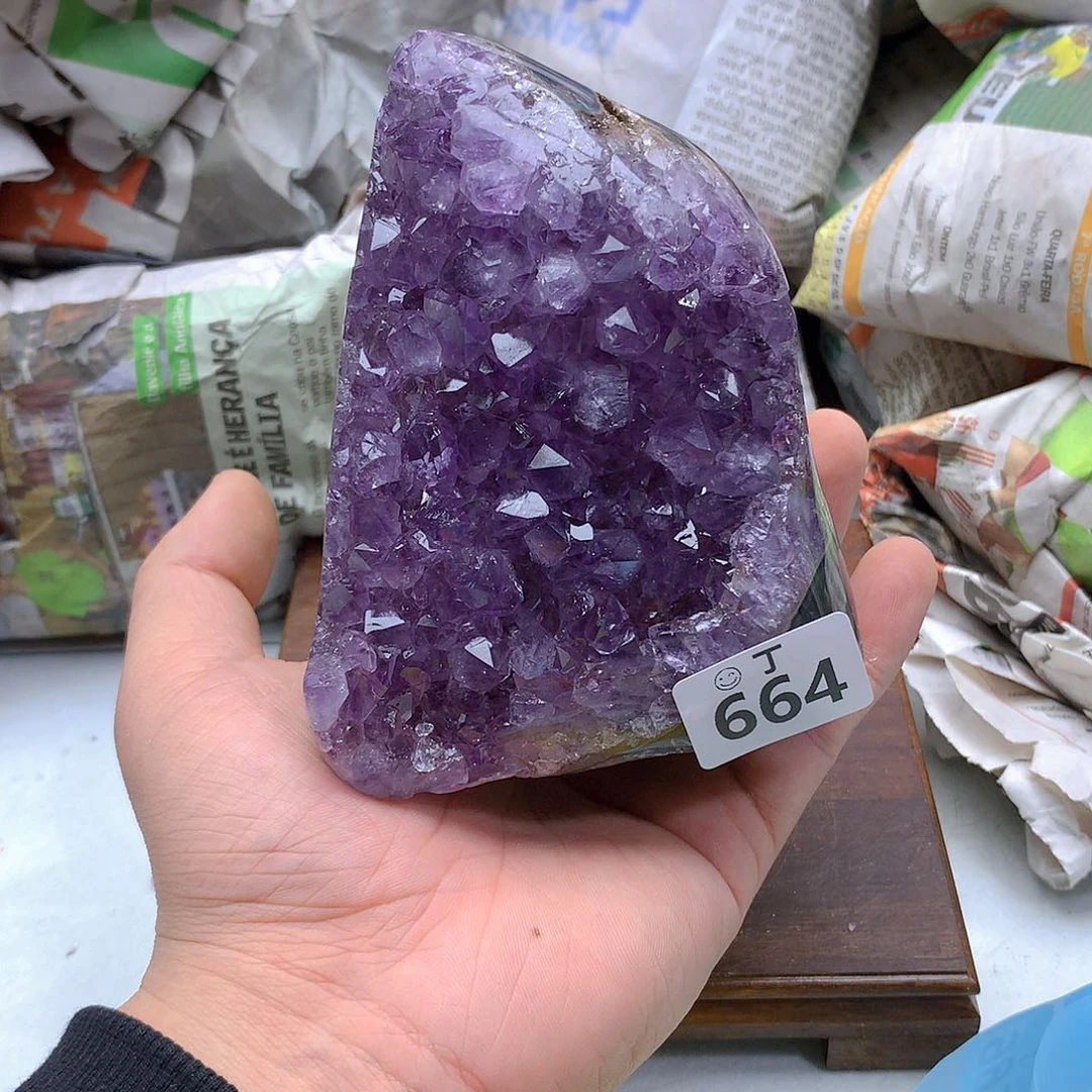 紫晶大型摆件（非配饰）未镶嵌