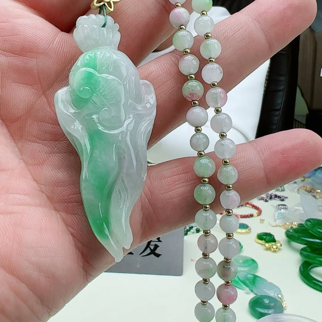 翡翠吊坠(赠链)银S925镶嵌