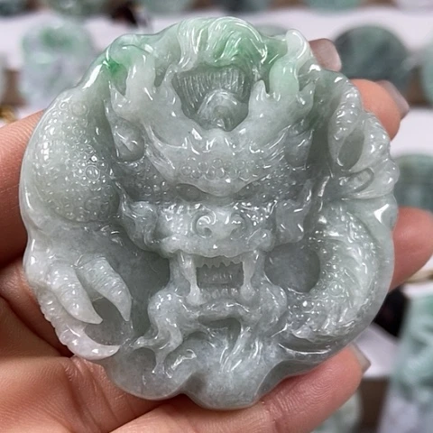 翡翠颈饰未镶嵌大龙福利