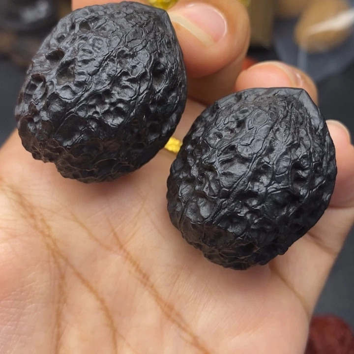 把件文玩核桃37尺蛇皮元宝