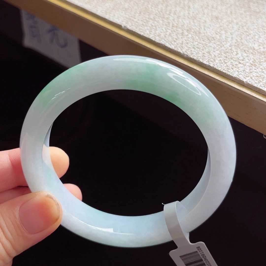 翡翠手镯足银镀金镶嵌手镯