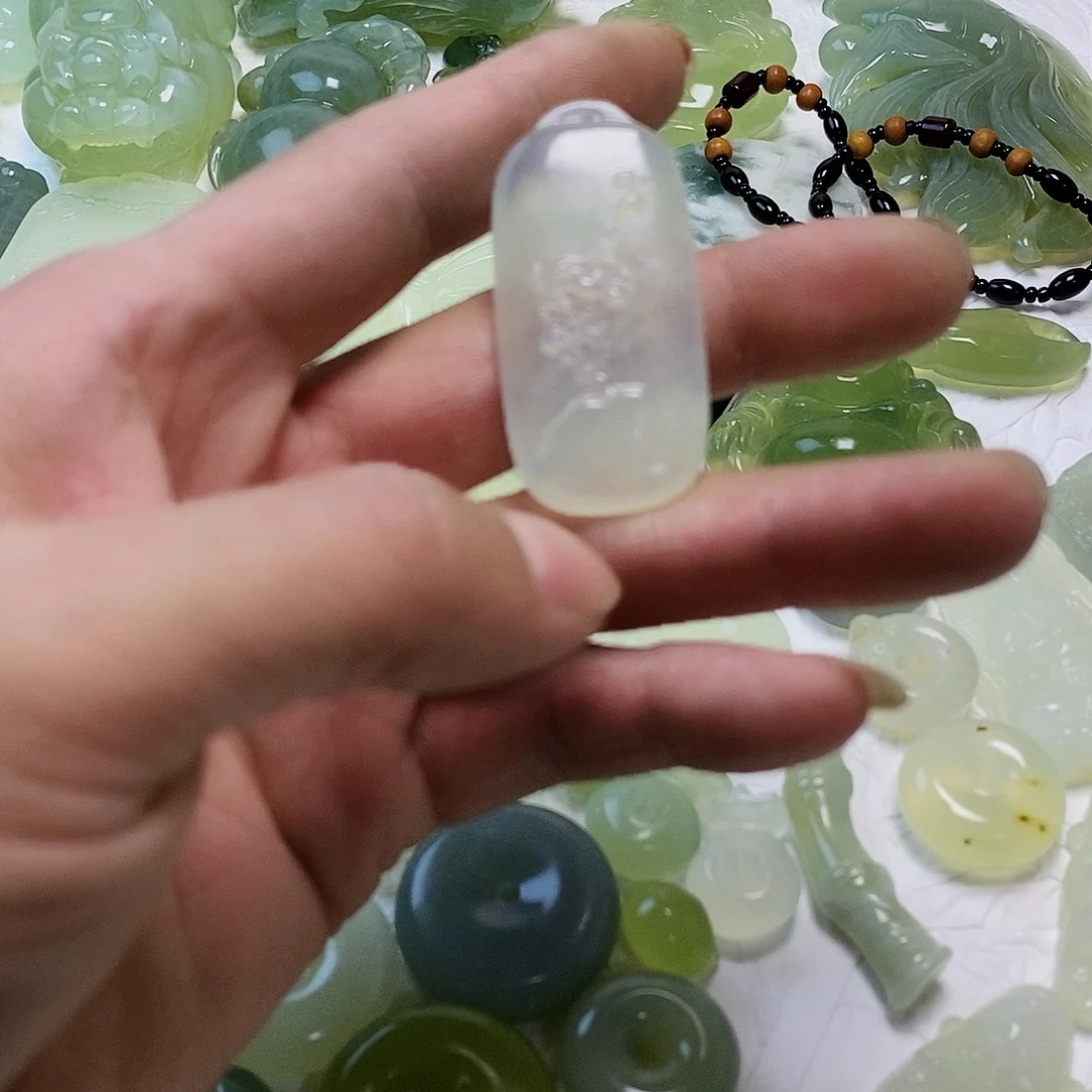 岫玉未镶嵌吊坠(不含链)