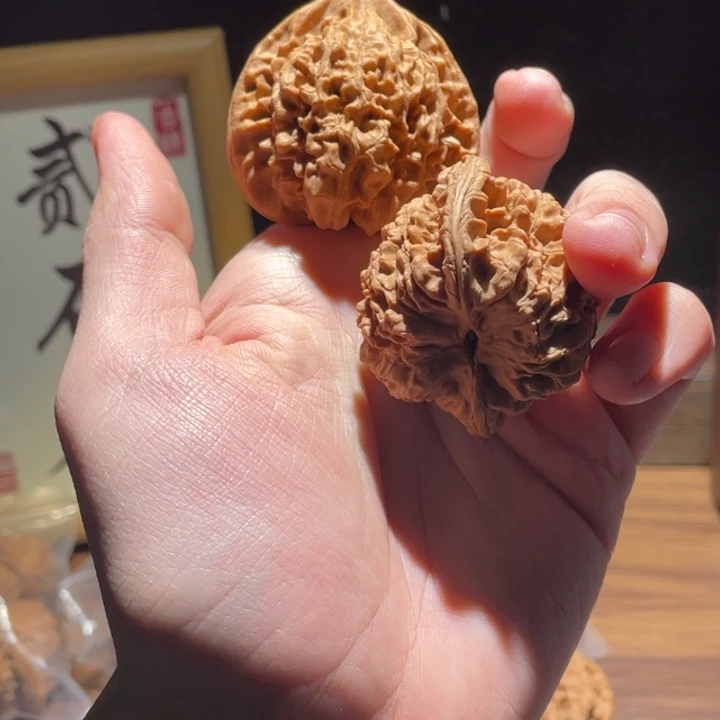 佑***佑文玩核桃把件48全品官帽竞拍