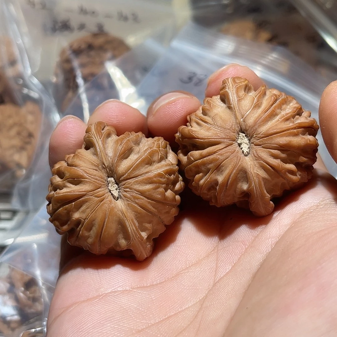 随***喜吊坠桃核38磨盘核桃
