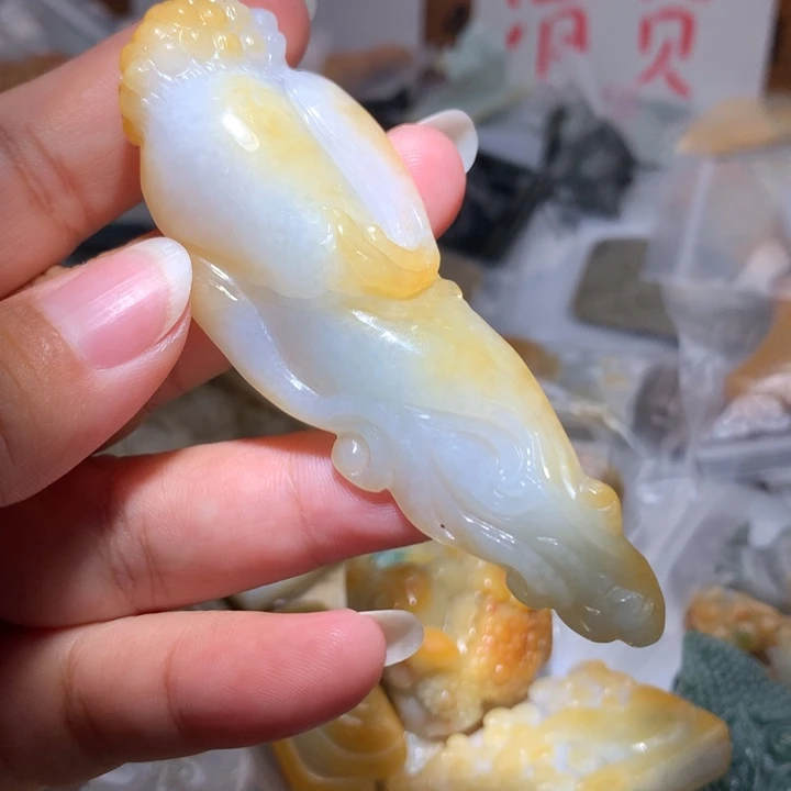 翡翠未镶嵌颈饰保真天然A货翡翠
