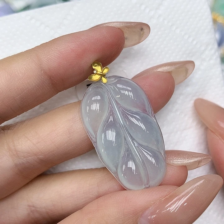 颈饰18K金镶嵌翡翠