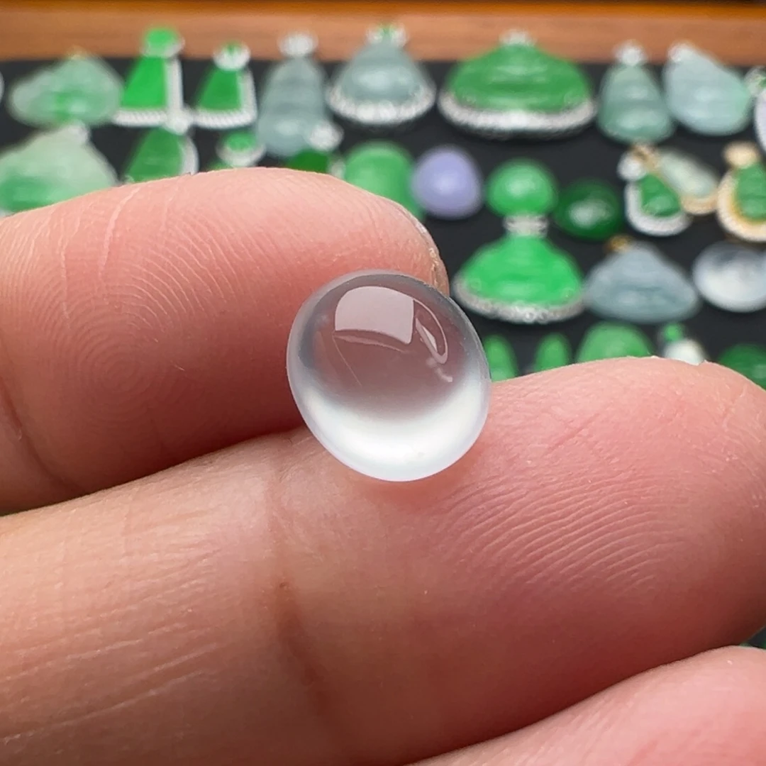 翡翠颈饰未镶嵌蛋8.6