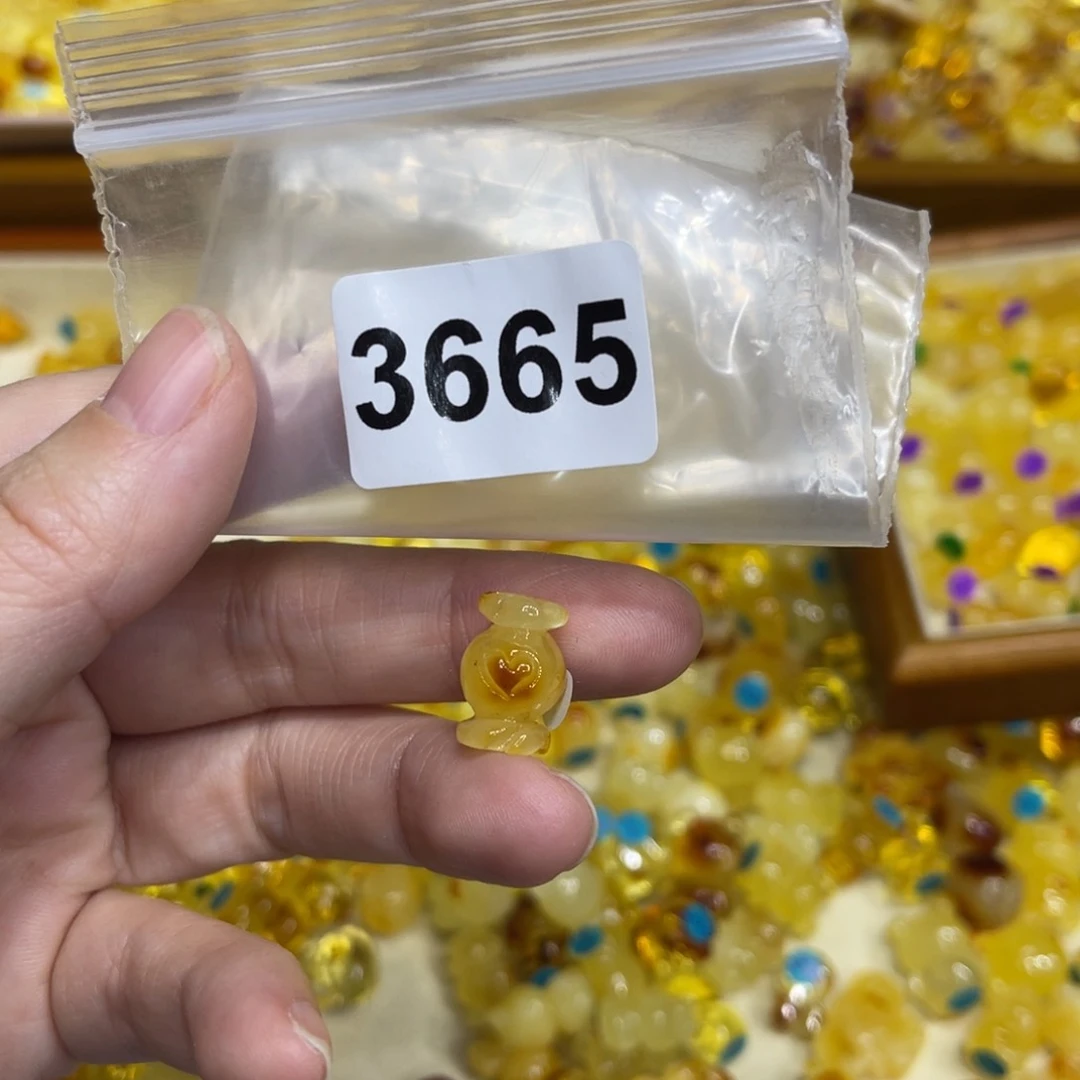 琥珀珠宝奇石未镶嵌