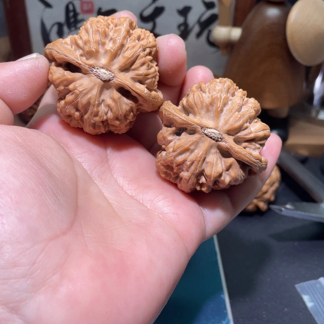 桃核吊坠44平谷大粗筋