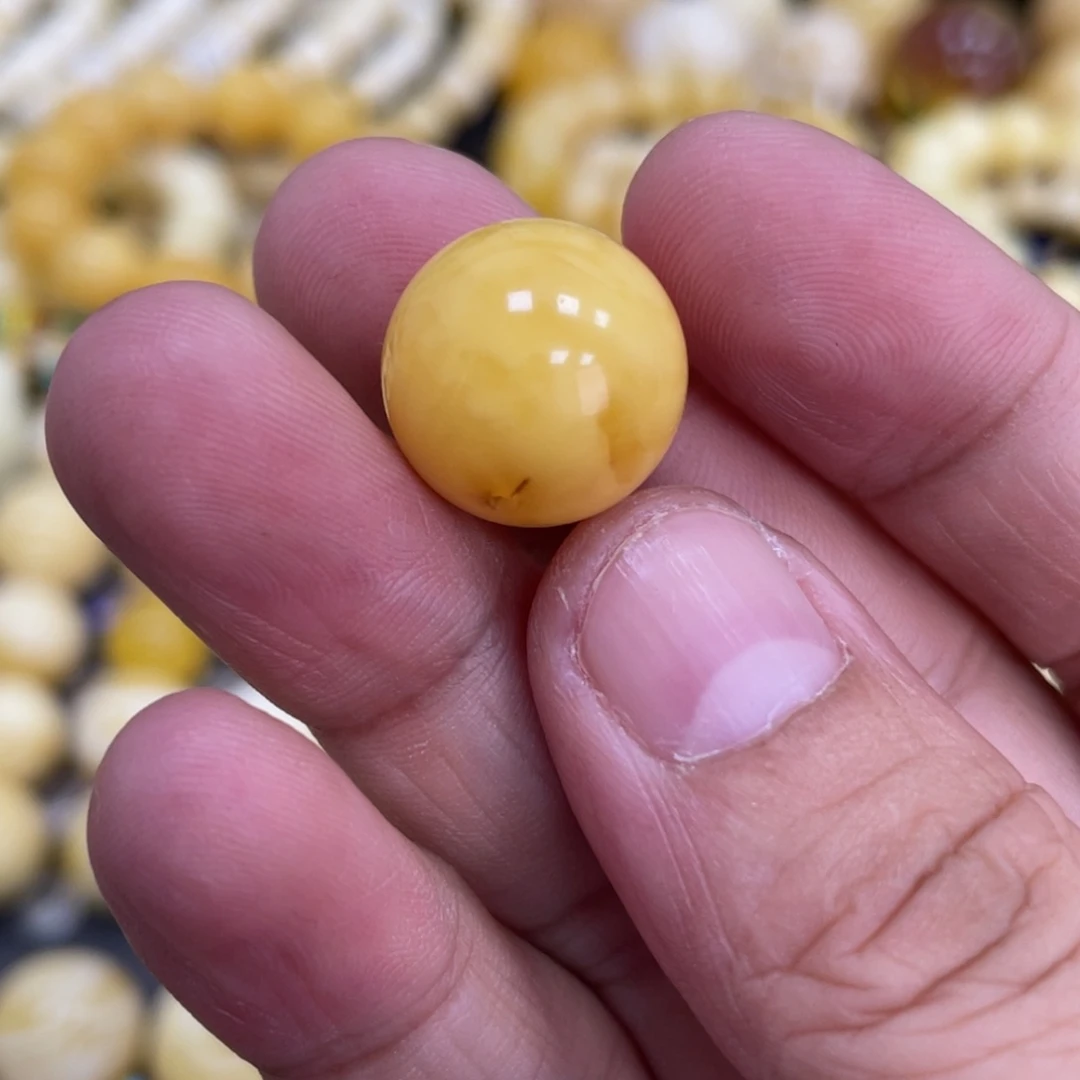 未镶嵌琥珀珠宝奇石15.2mm浓蜡 瑕疵福利款