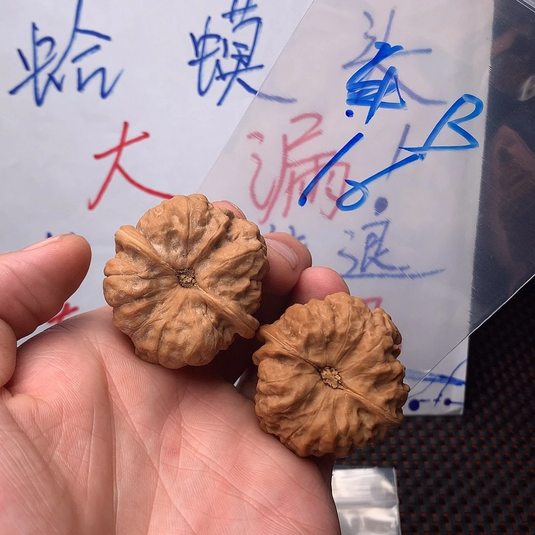 文玩核桃把件111112221122