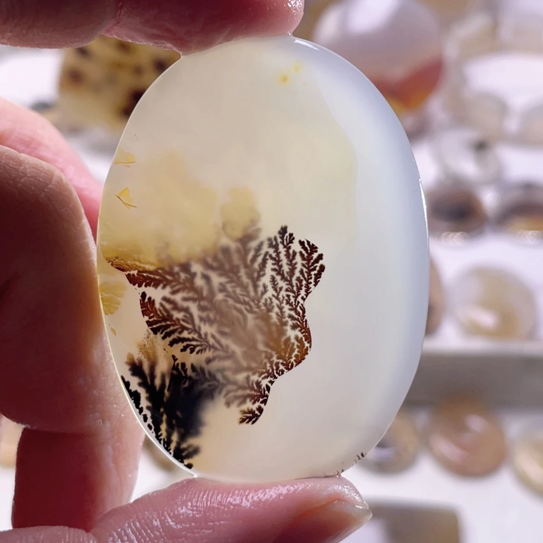 玛瑙/玉髓未镶嵌珠宝奇石