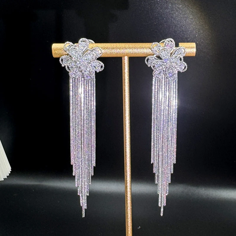 铜合金耳饰 高级感气质长款花朵流苏耳环女优雅百搭精致耳钉耳饰